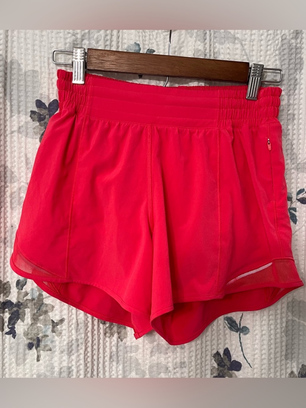 lululemon athletica Pink Hotty Hot Highrise Lined Women's Athletic Shorts Size 4
